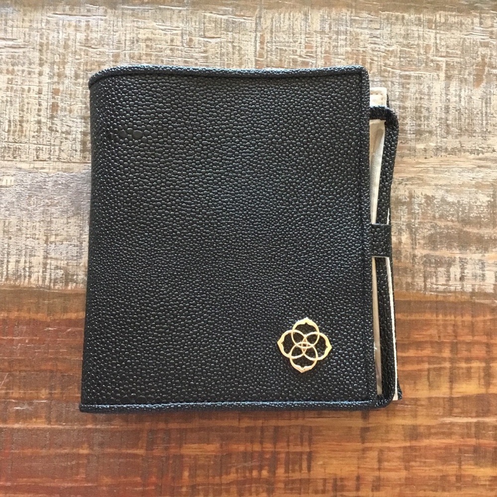 Kendra Scott Black Pebbled Travel Folding Jewelry Case